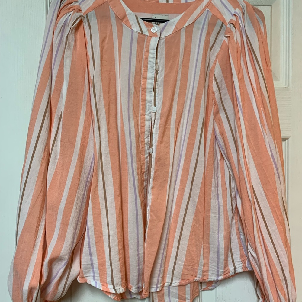 Never worn blouse!!